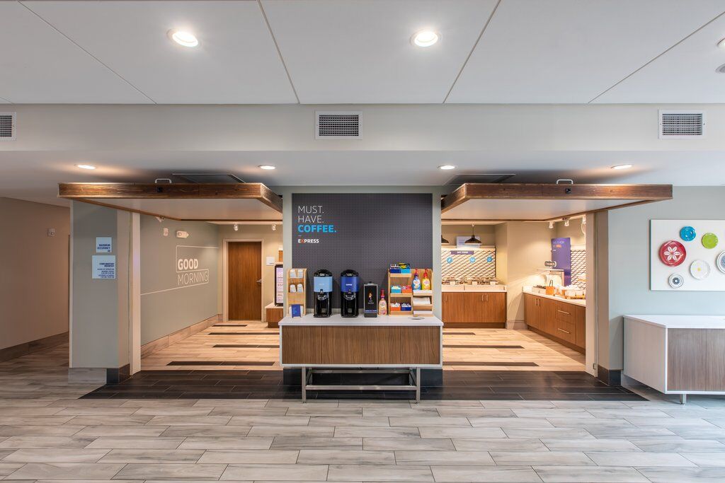 Holiday Inn Express & Suites Greenville S - Piedmont By Ihg Dış mekan fotoğraf