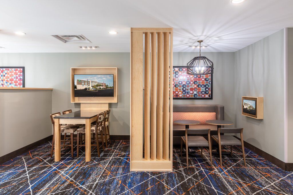 Holiday Inn Express & Suites Greenville S - Piedmont By Ihg Dış mekan fotoğraf