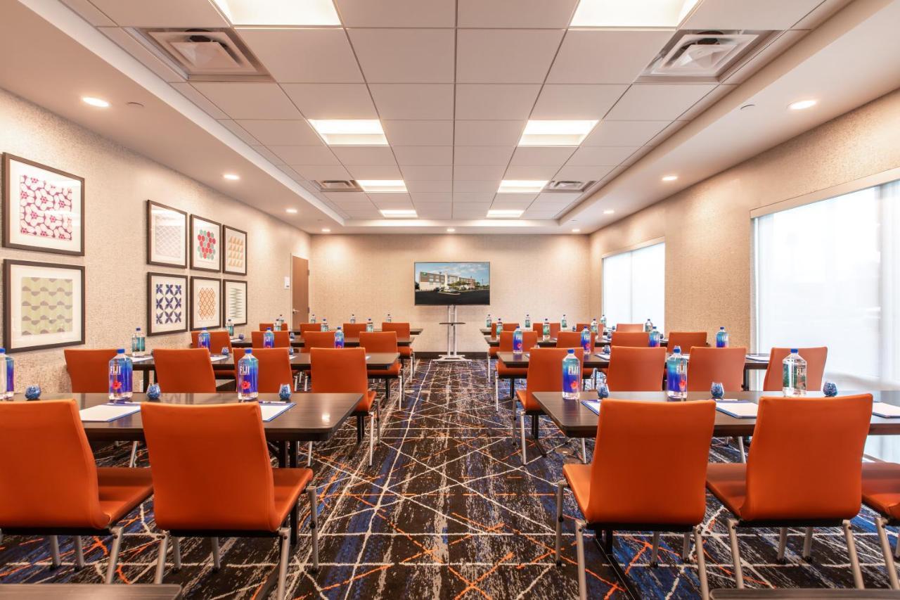 Holiday Inn Express & Suites Greenville S - Piedmont By Ihg Dış mekan fotoğraf